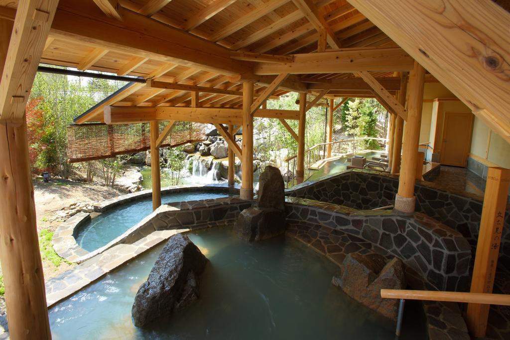Iizaka Hotel Juraku Fukushima  Exterior photo
