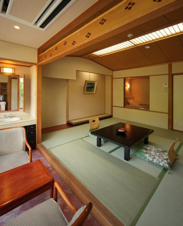 Iizaka Hotel Juraku Fukushima  Exterior photo
