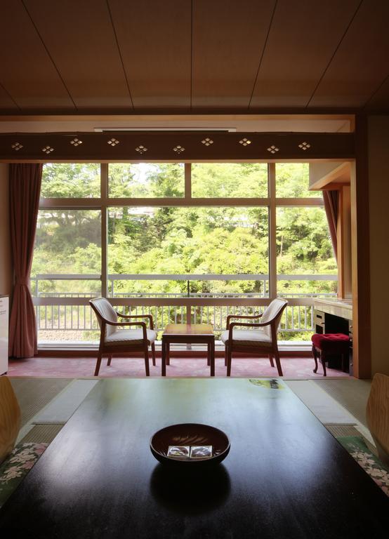 Iizaka Hotel Juraku Fukushima  Exterior photo