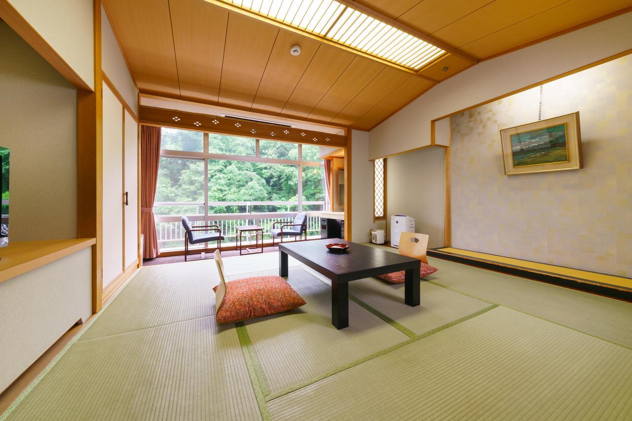 Iizaka Hotel Juraku Fukushima  Exterior photo