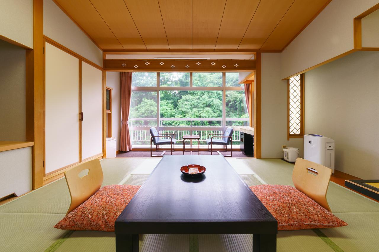 Iizaka Hotel Juraku Fukushima  Exterior photo