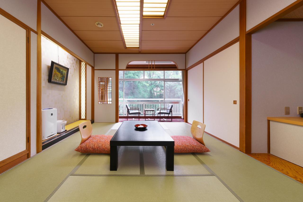 Iizaka Hotel Juraku Fukushima  Exterior photo